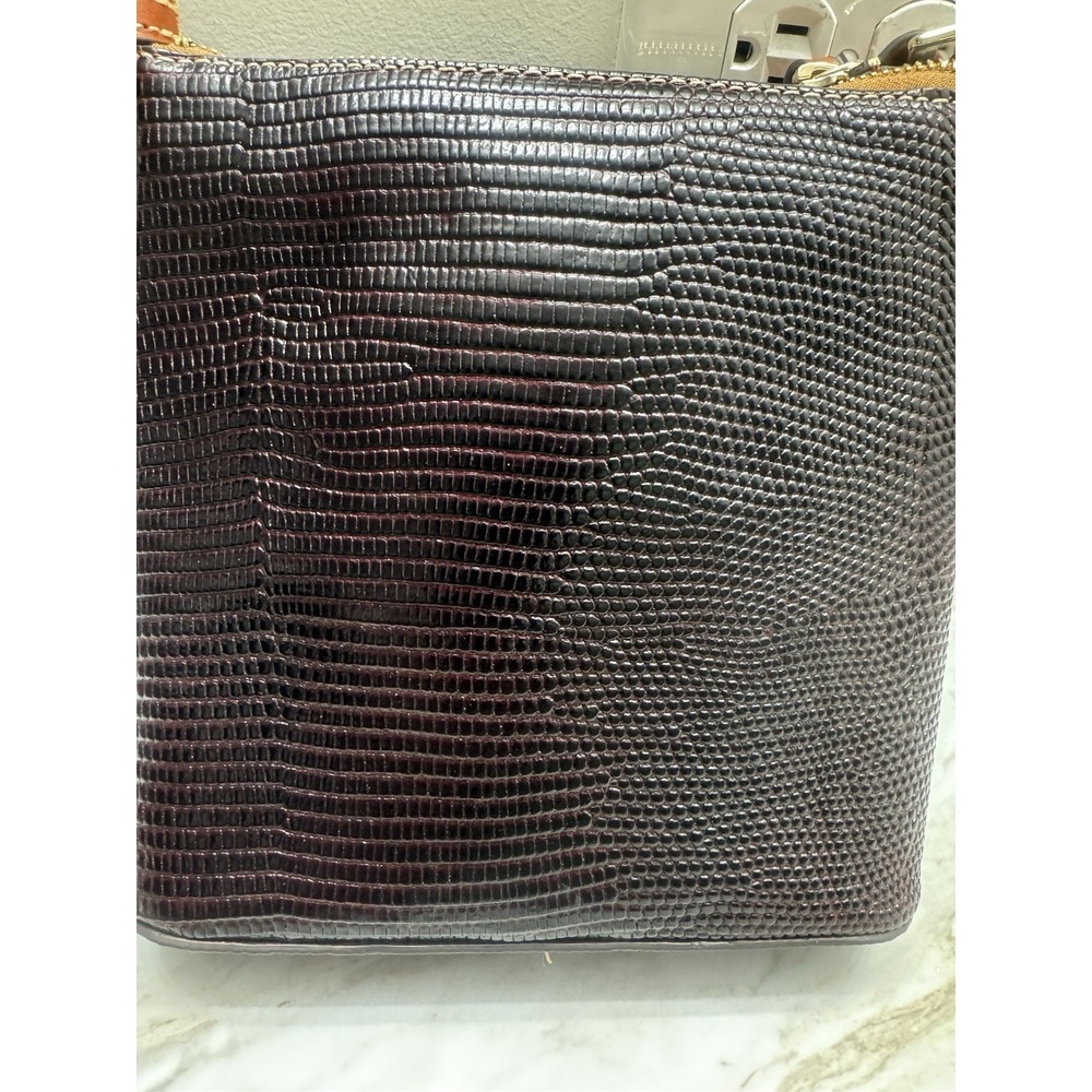 Dooney & Bourke Lizard Embossed Letter Carrier Crossbody‎ Black Red - Picture 7 of 15